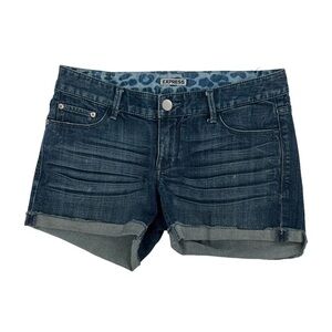 Express Cuffed Hem Jean Shorts Size 6 Women’s